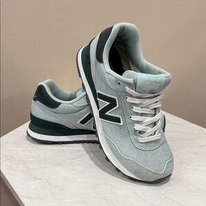 🔥New Balance Light Green and Dark Green Sneakers🔥